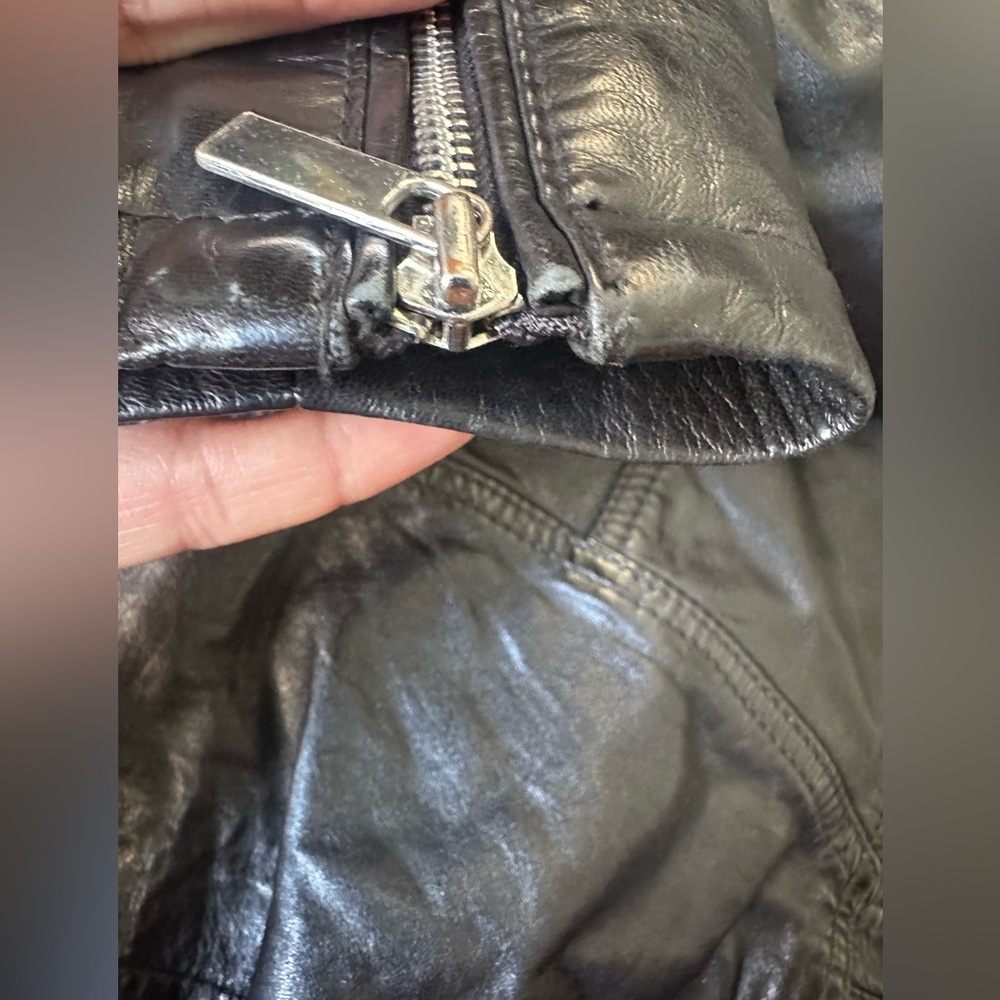 D73 Black Leather Biker Jacket Woven Leather Women’s Size M - Picture 14 of 15